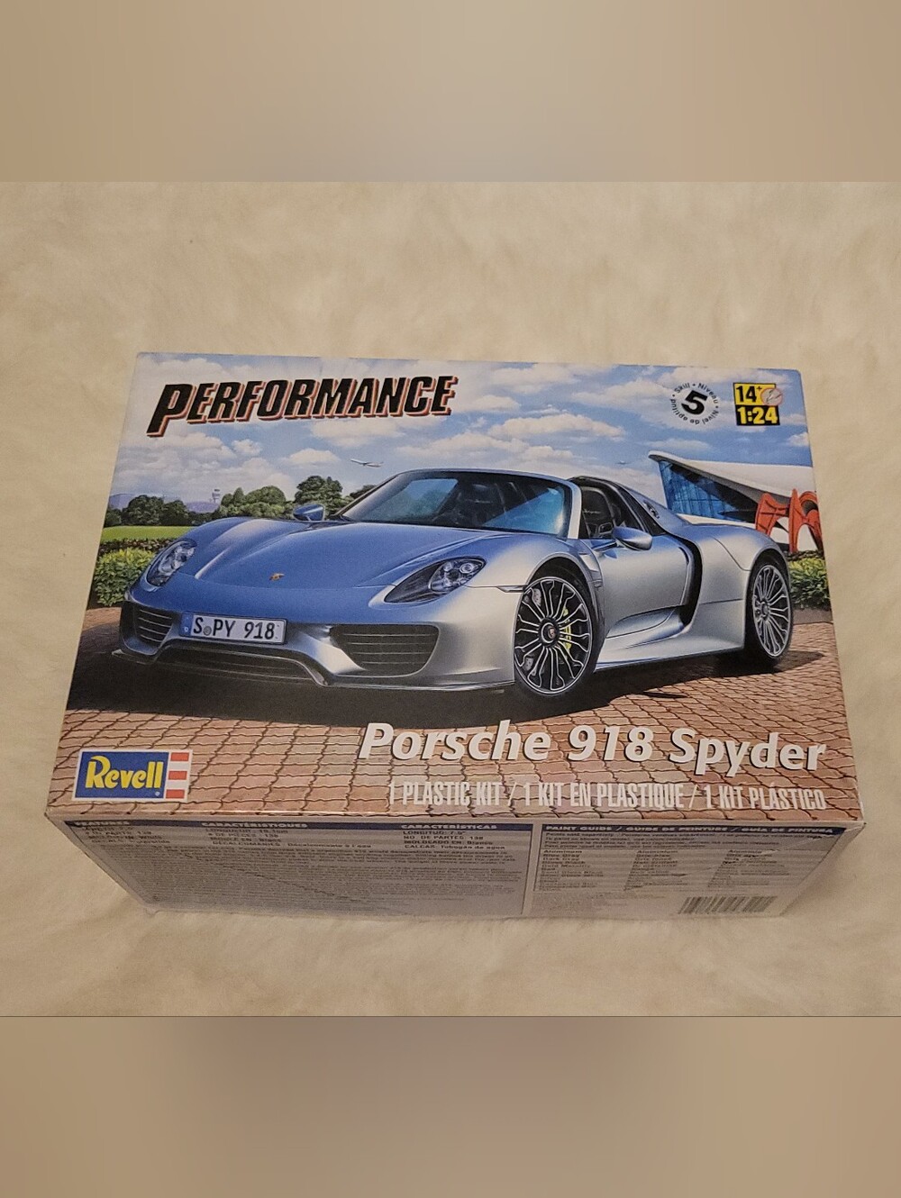 Porsche 918 Spyder Model Car Kit